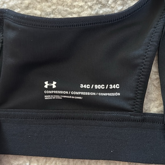 Under Armour Black Sports Bra - Picture 2 of 2